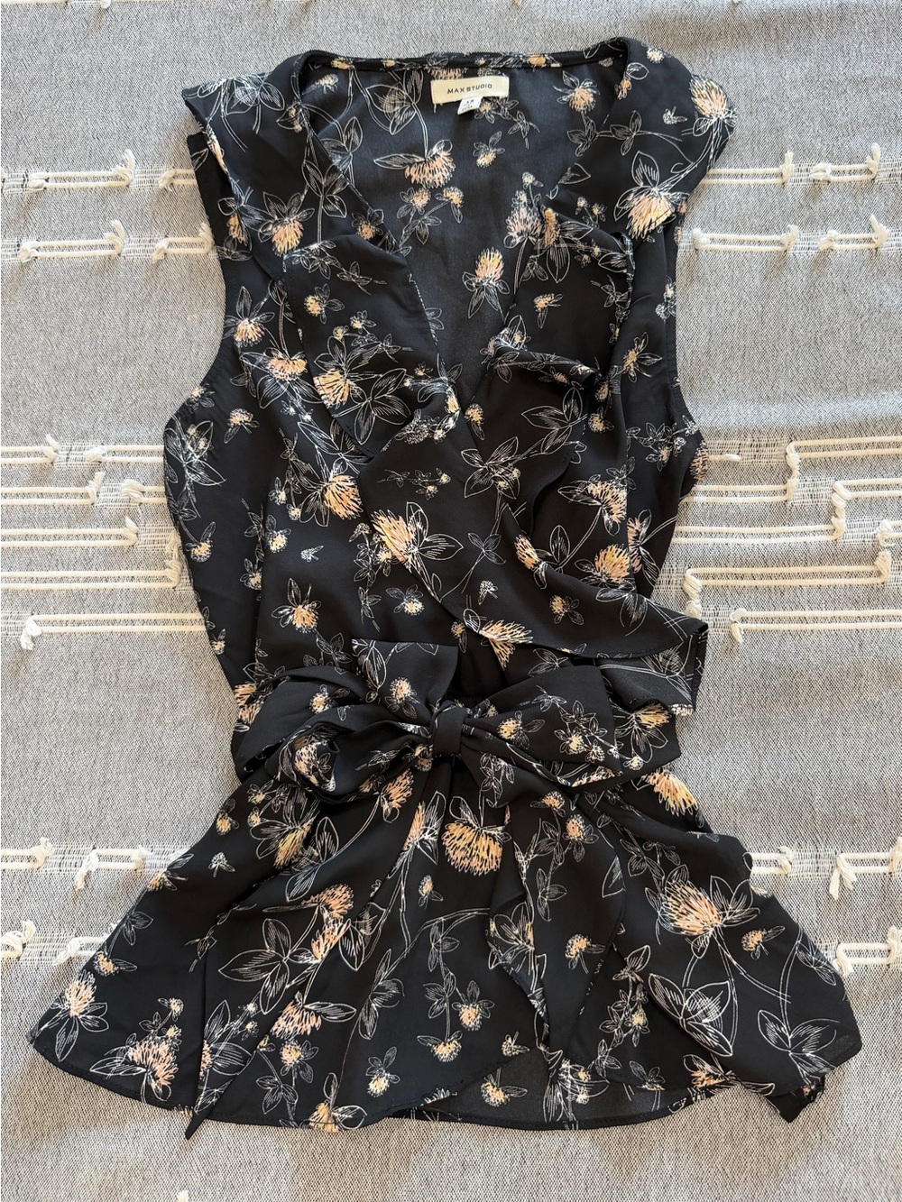 Max Studio Black Floral Ruffle Tie-Waist Sleeveless Blouse